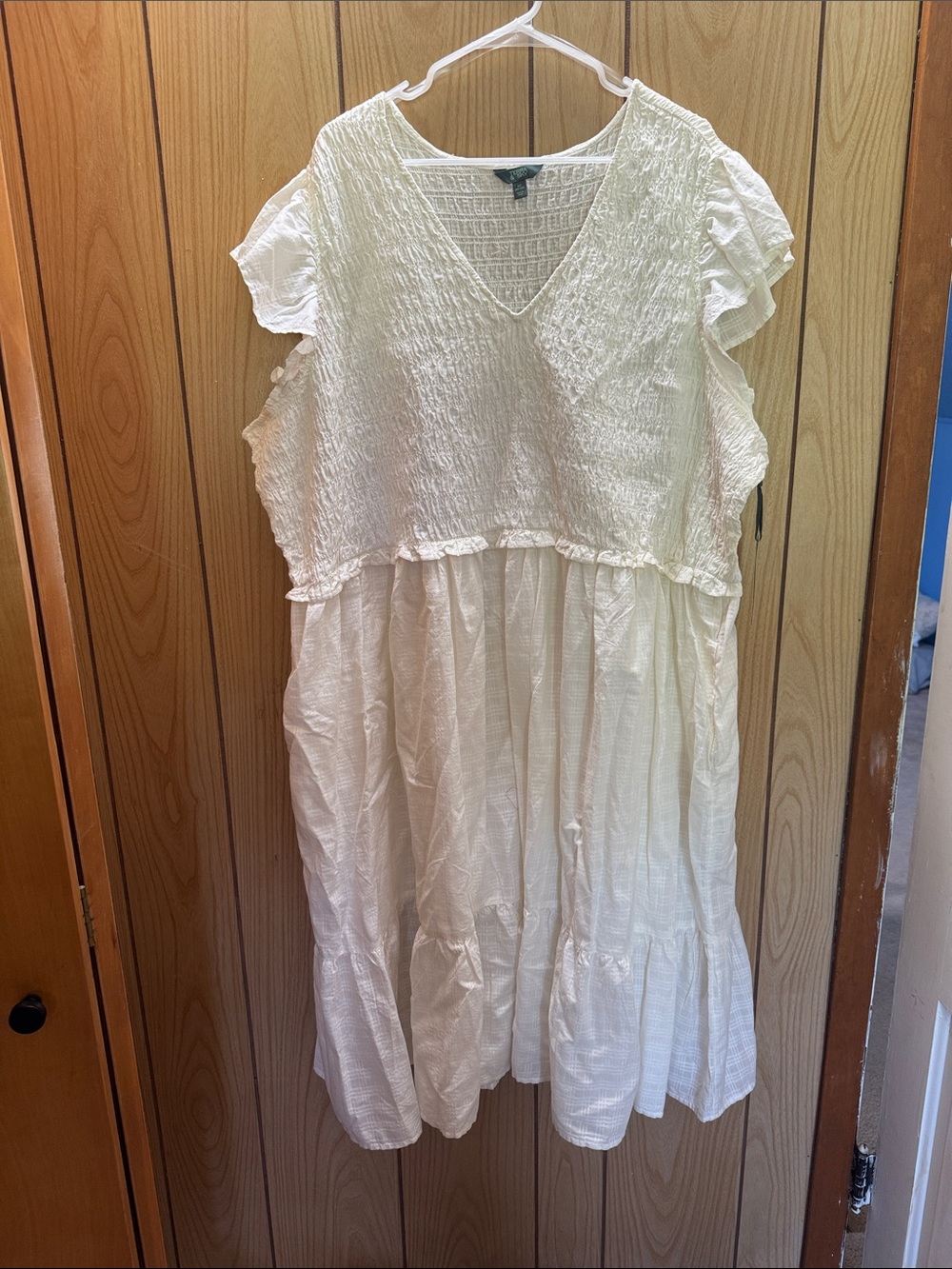 Terra & Sky White Textured V-Neck Tiered Midi Dress